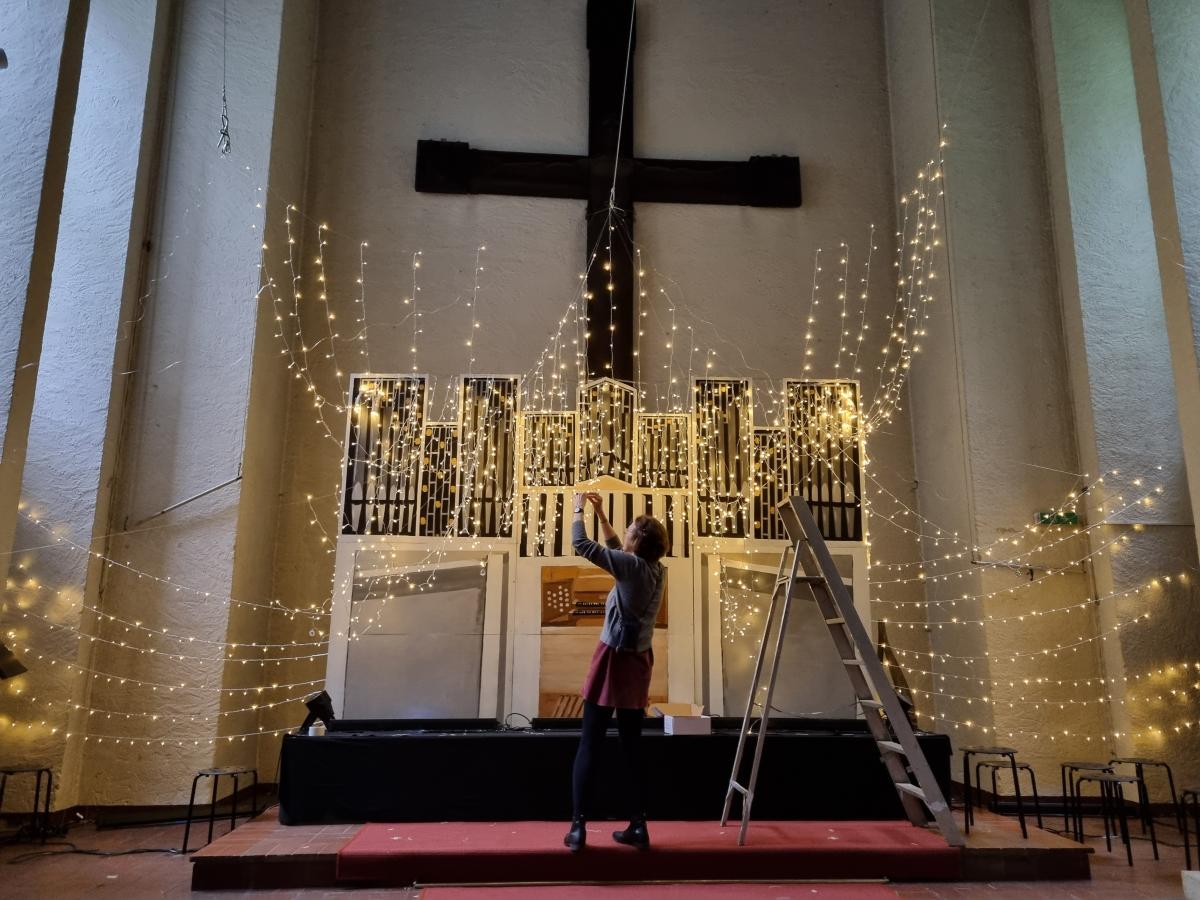 Aufbau in liebevoller Detailarbeit